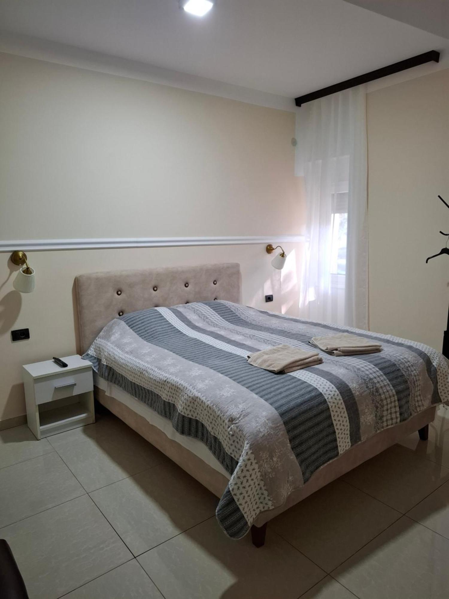 Bed&Breakfast Intermezzo Caffe Kikinda Exterior foto