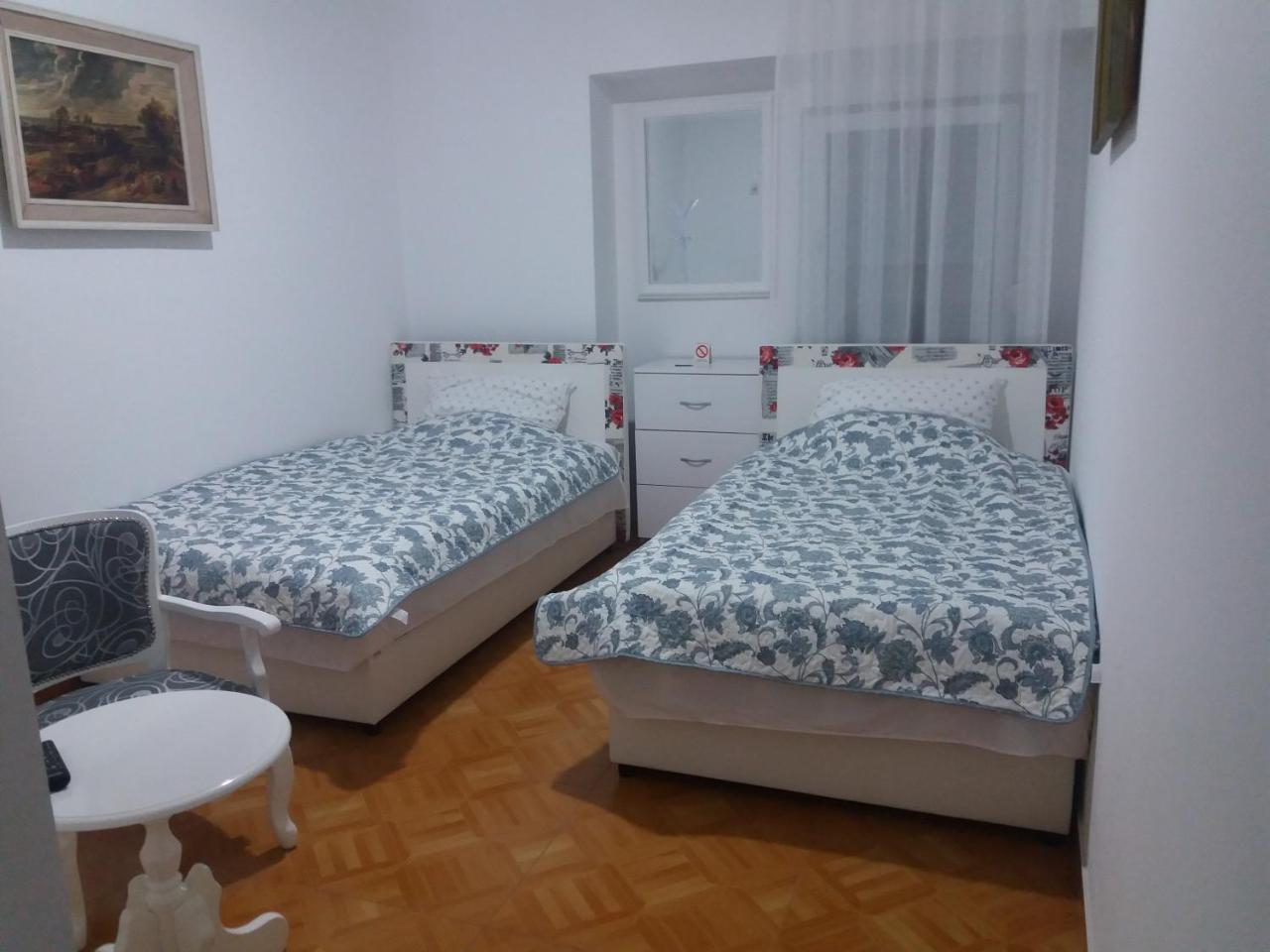 Bed&Breakfast Intermezzo Caffe Kikinda Exterior foto