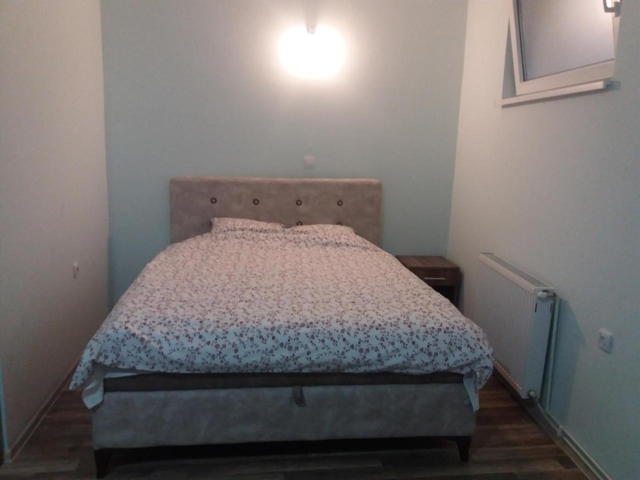 Bed&Breakfast Intermezzo Caffe Kikinda Exterior foto